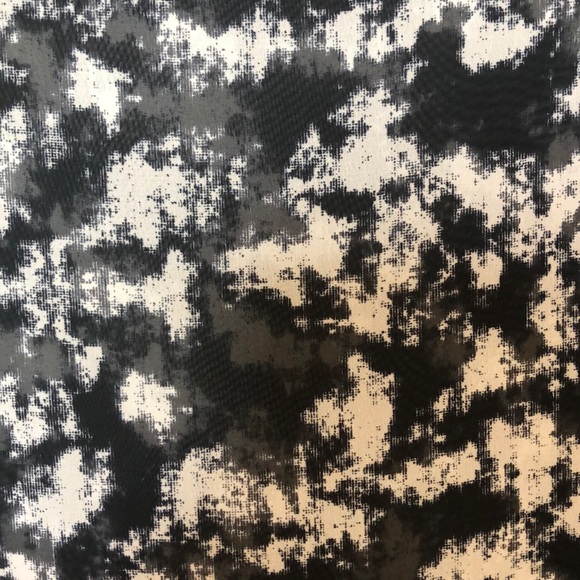 Lush mixed media long sleeved blouse - Picture 4 of 5